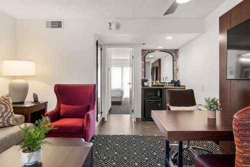 Embassy Suites By Hilton Hotel Los Angeles-International Airport South image 7